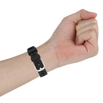 Fitbit Inspire 2 &amp; Ace 3 - Sportbandje met gesp - Maat: Small - Zwart